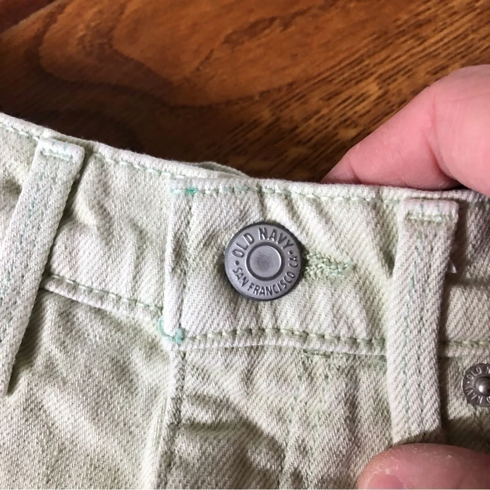 Old Navy light green cut off shorts in size 5